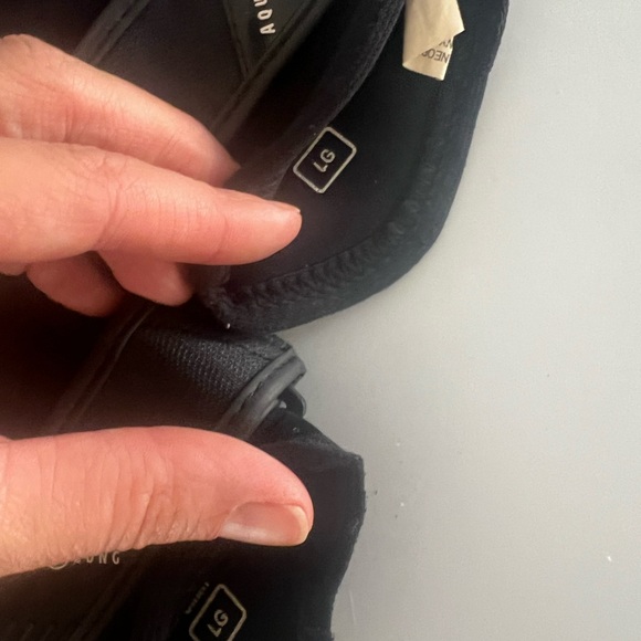 Aqua Lung Black Dive Boots and 2 PAIRSGloves Set - Picture 10 of 10